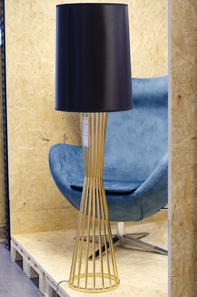 XCF7583-145_holmes_8 Lampa podłogowa HOLMES złota z czarnym kloszem - metal znajdziesz w ofercie sklepu internetowego plantip.pl